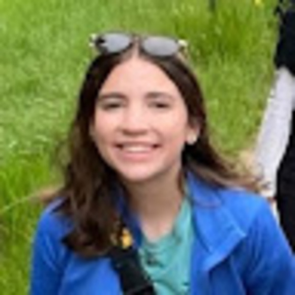 Meet your Posher, Kaylee - Picture 1 of 1